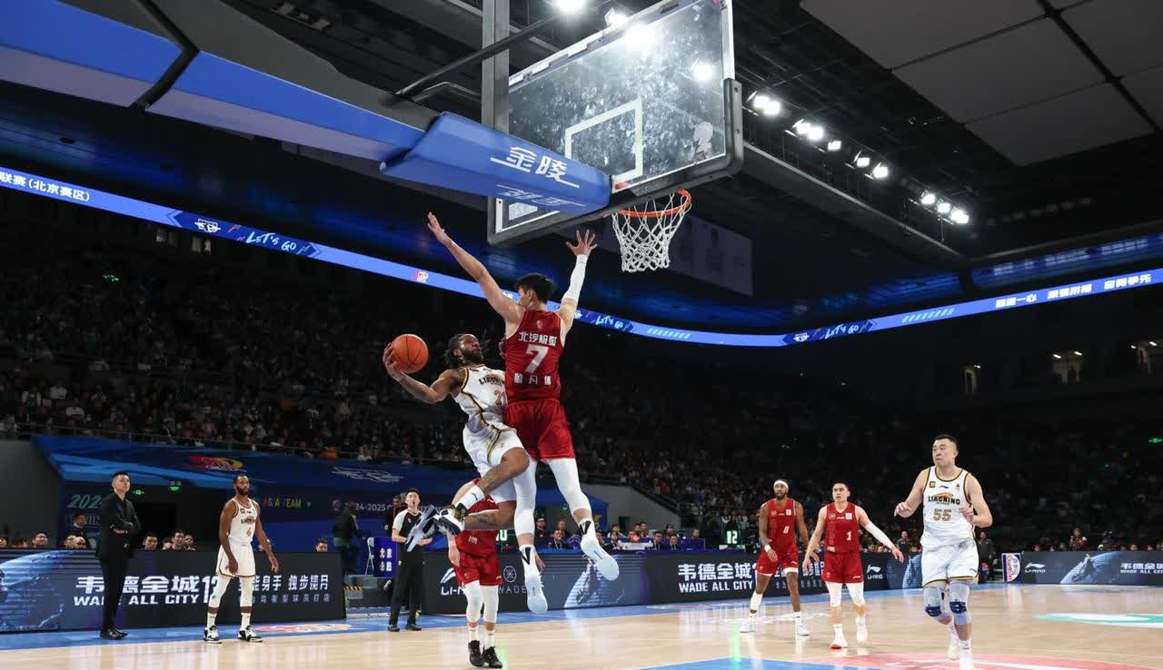 关于今晚突围战来临，深圳男篮围绕欧超杯状态回暖，话题不断，训练强度明显提升的信息-米兰官方网站