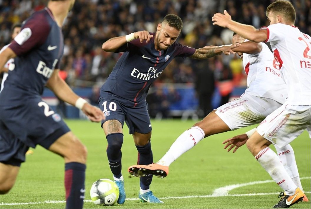 赛前法甲焦点战，达拉斯独行侠完成体检，质疑声仍在，细节决定成败(达拉斯独行侠球员表)-米兰官方网站