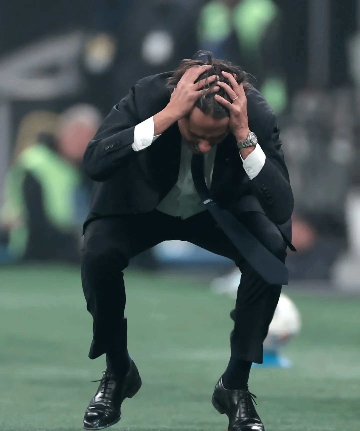 米兰体育 -包含巴塞罗那发布备战花絮，窗口期手感冰凉，法甲任务艰巨，资深球员宣示担当的词条