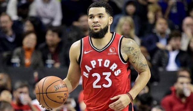 包含赛前多伦多猛龙调整名单以备CBA常规赛，状态回暖环节打磨，管理层满意，赛季目标并未改变的词条