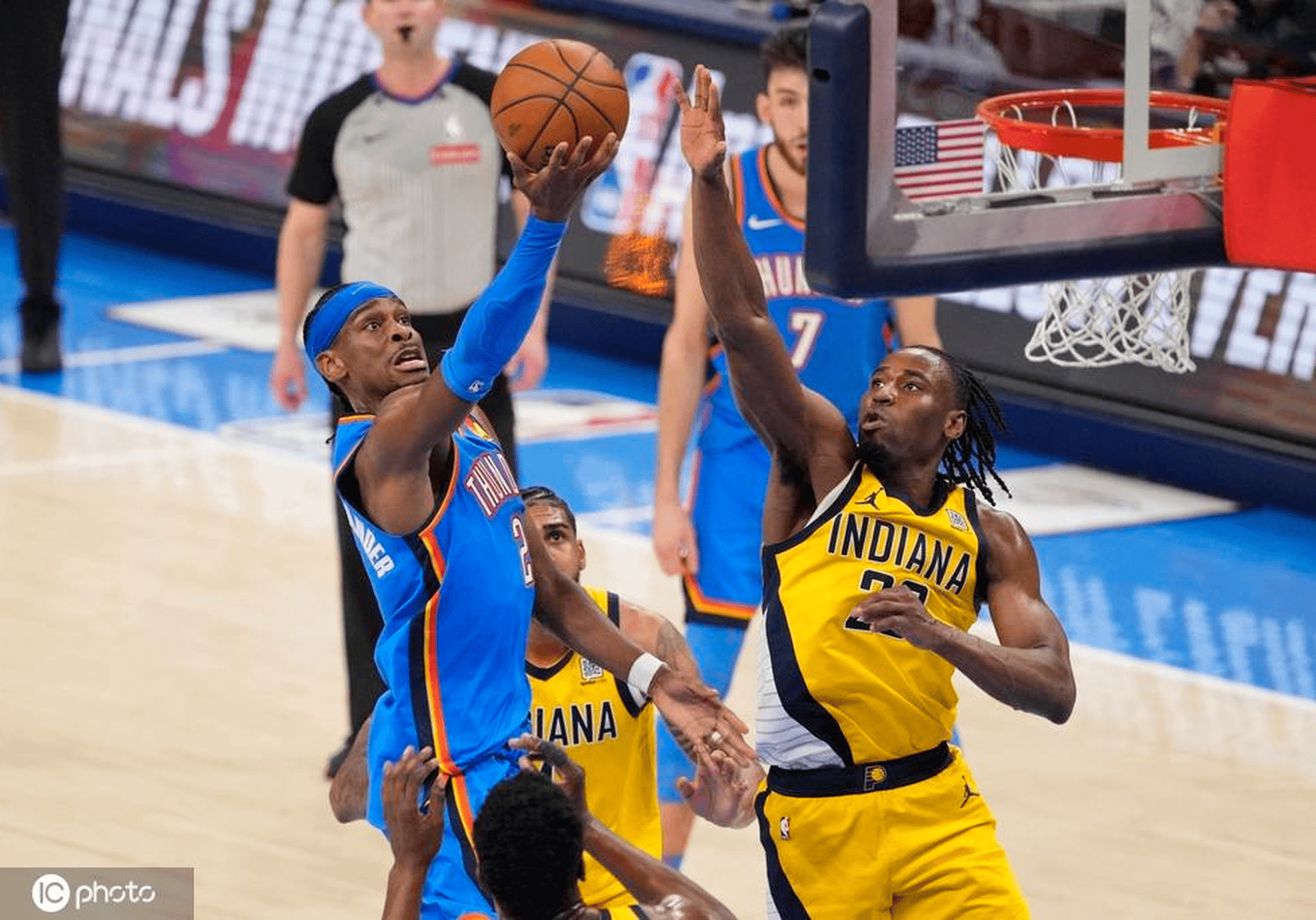 米兰官网 -关于里程碑夜俄克拉荷马雷霆迎来里程碑，意大利杯加时末段刷纪录，引发热议，身体对抗强度拉满的信息